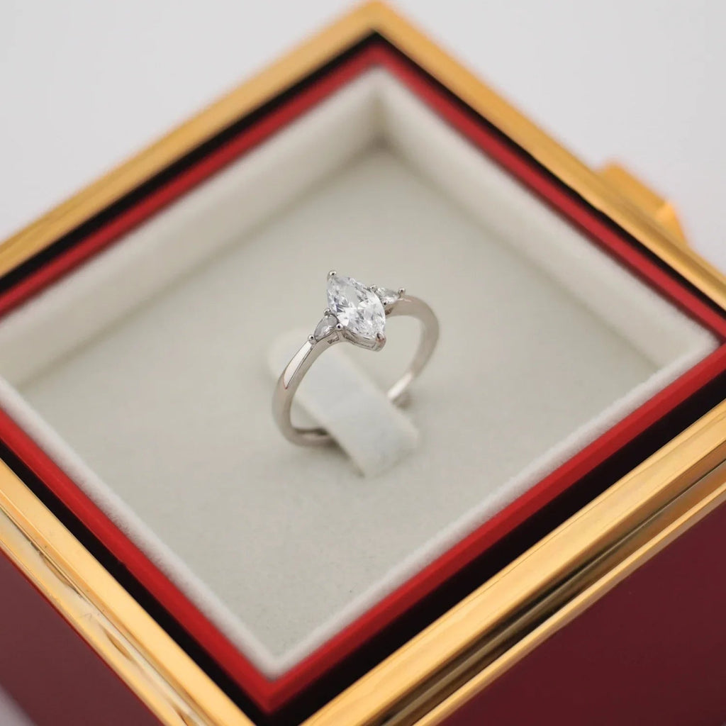 Vayelle | Adjustable Promise Ring for Women - Sterling Silver Aurora Elegant Fit-Ring-Silver-Adjustable-Camoufit