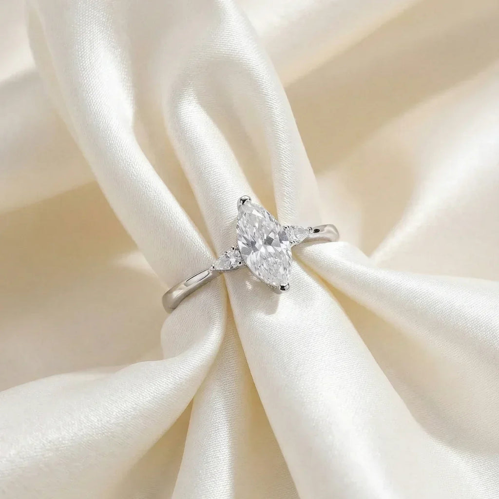 Vayelle | Adjustable Promise Ring for Women - Sterling Silver Aurora Elegant Fit-Ring-Silver-Adjustable-Camoufit