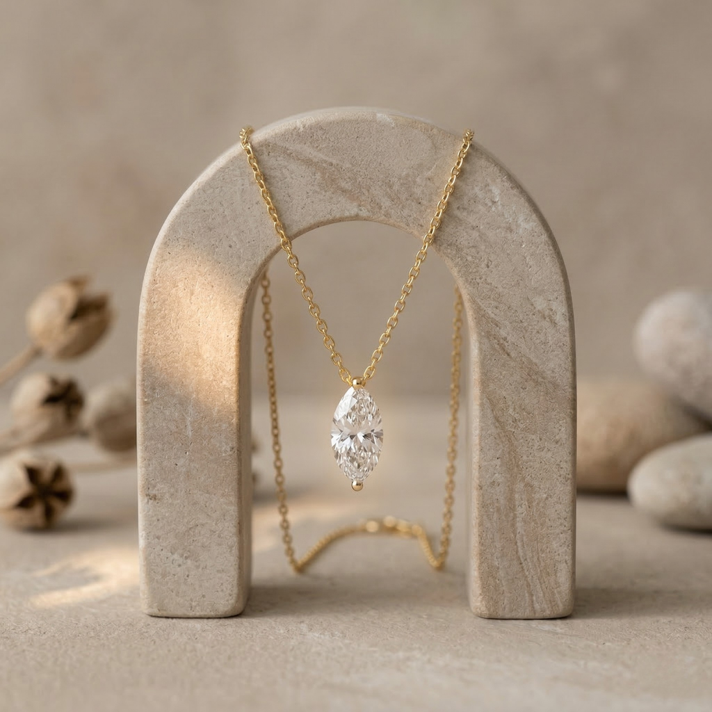 Rovelle | Marquise Pendant Necklace for Women - Sparkling Stone Elegant Minimalist Fit-Necklaces-Gold-Camoufit