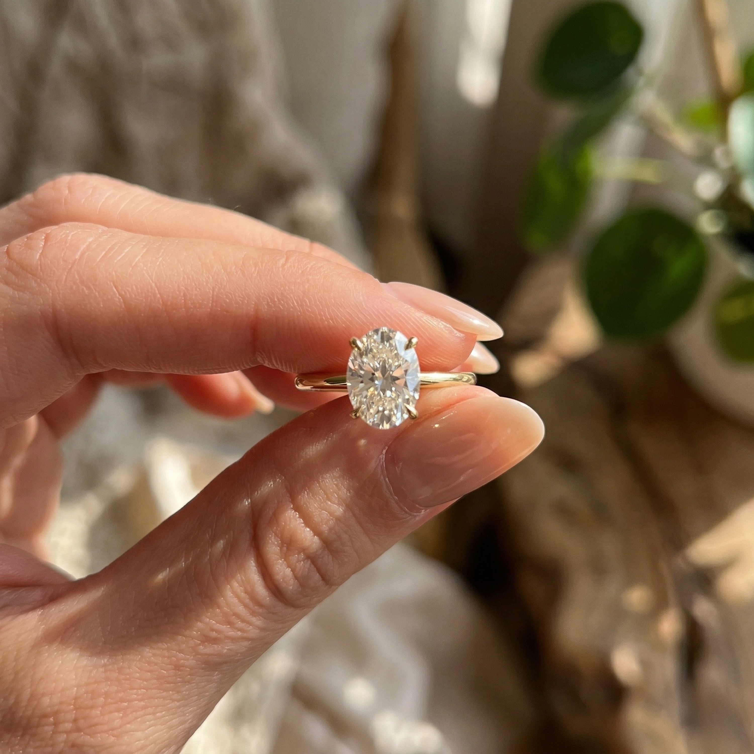 Alouette | Promise Ring for Women - Gold Round Cut Elegant Fit-Ring-Gold-5-Camoufit