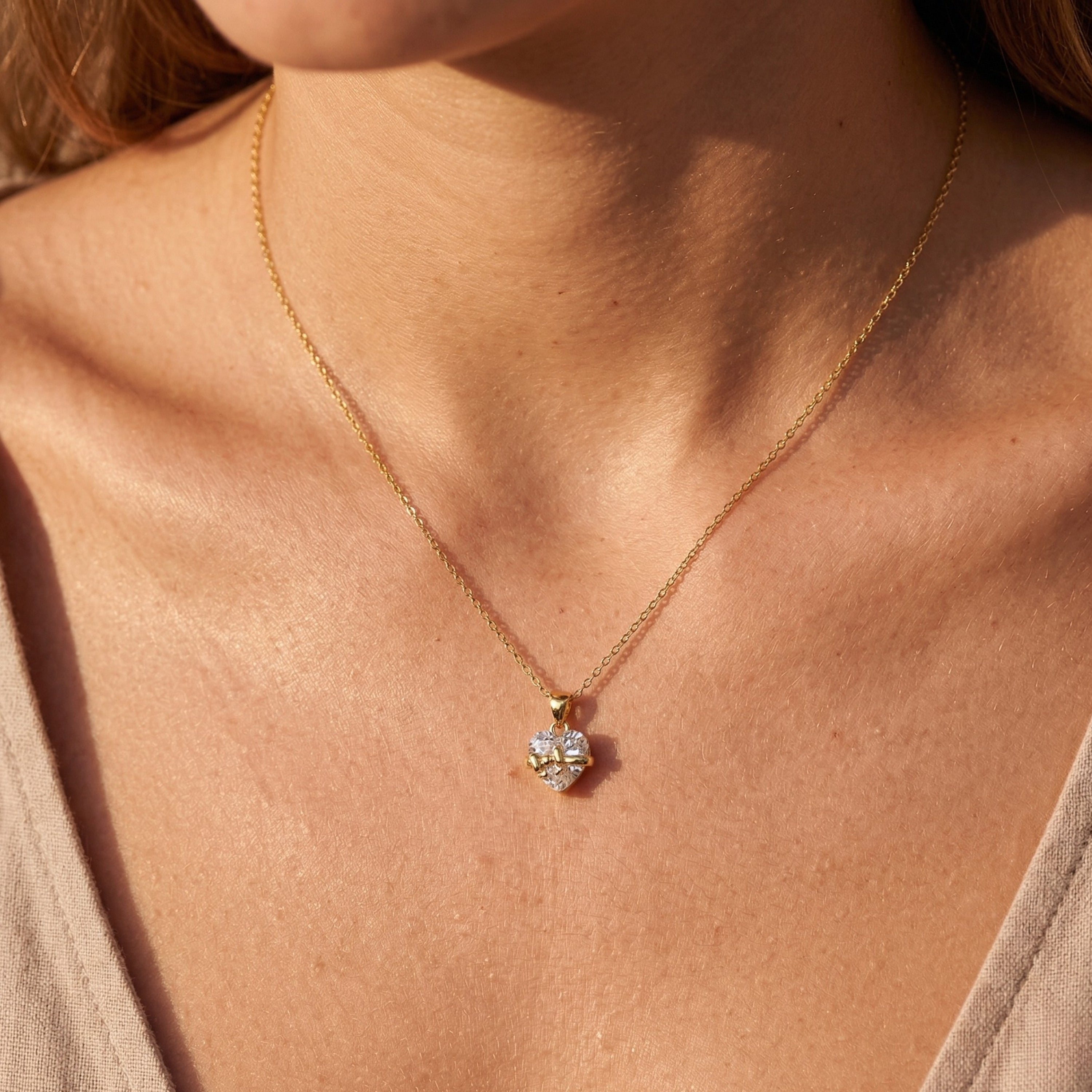 Yavina | Heart Necklace for Women - Gold Bow Sparkling Stone Delicate Elegant Fit-Necklaces-Gold-Camoufit