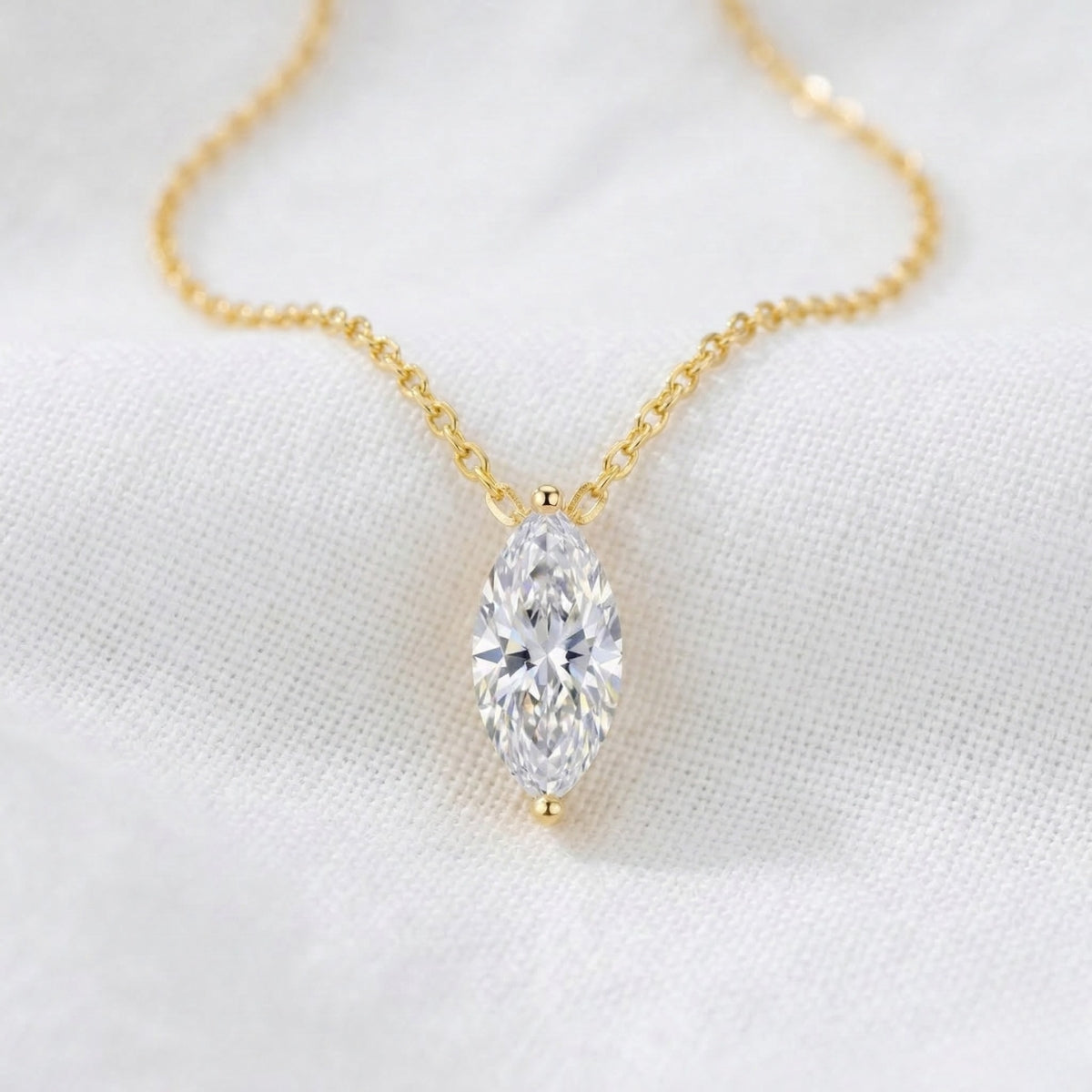 Rovelle | Marquise Pendant Necklace for Women - Sparkling Stone Elegant Minimalist Fit-Necklaces-Gold-Camoufit