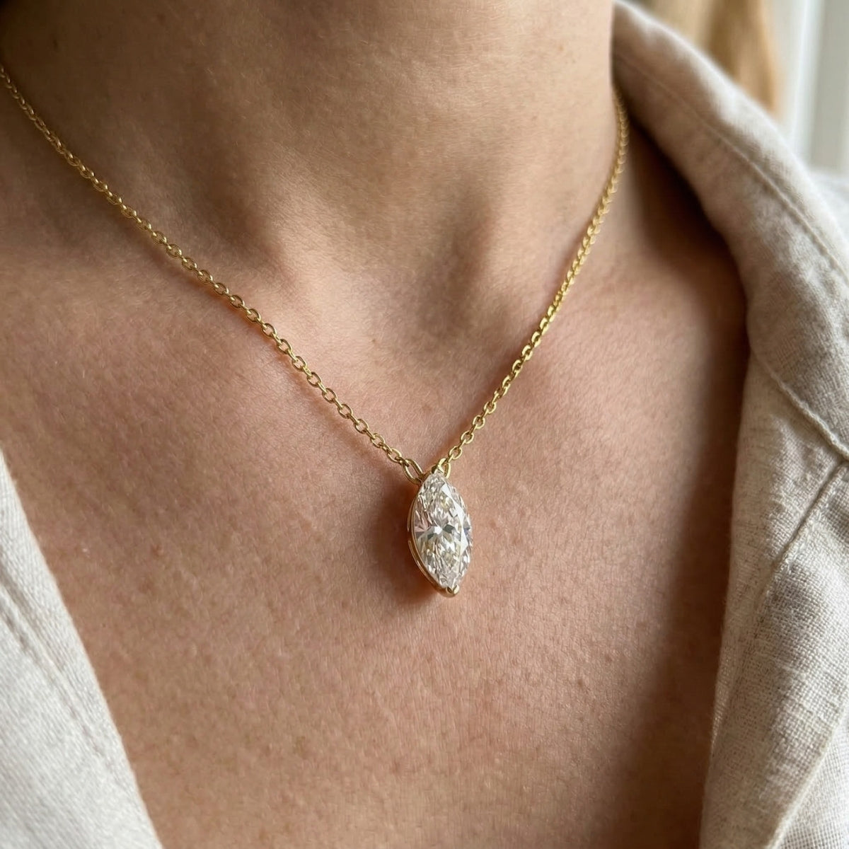 Rovelle | Marquise Pendant Necklace for Women - Sparkling Stone Elegant Minimalist Fit-Necklaces-Gold-Camoufit