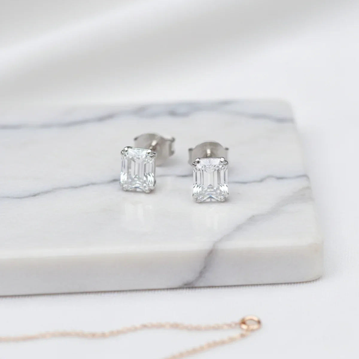 Alviera | Emerald Stud Earrings for Women - Timeless Sparkling Delicate Elegant Fit-Earrings-Silver-Camoufit
