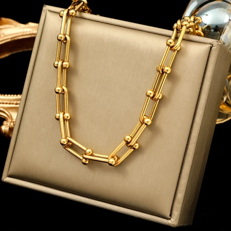 Valéne | Women's Necklace – Gold Tone Chain Link Design-Jewelry-Necklace-
