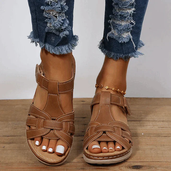 Comfort Vintage Sandals 1