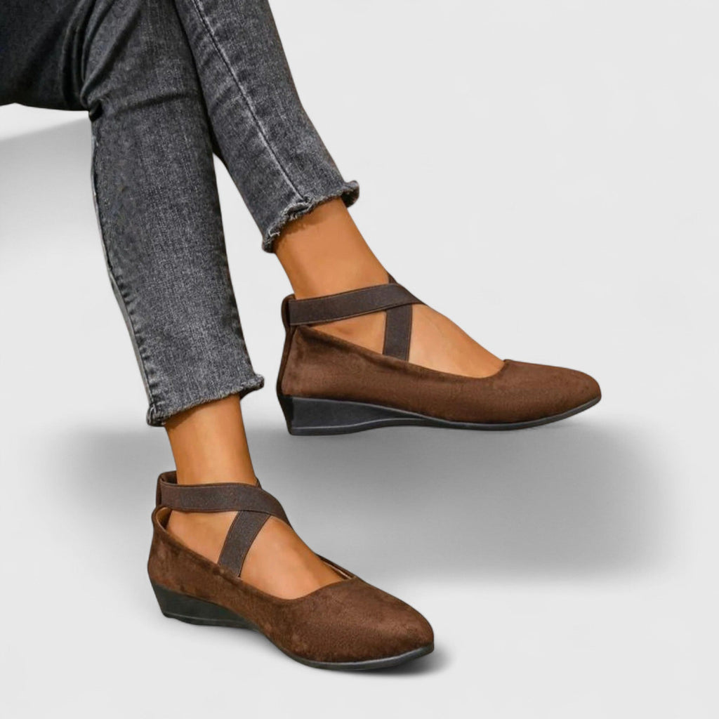 Naurelle | Comfort Slip-On Shoes for Women – Cushioned Everyday Fit-Women's Flats-Brown-5-Camoufit