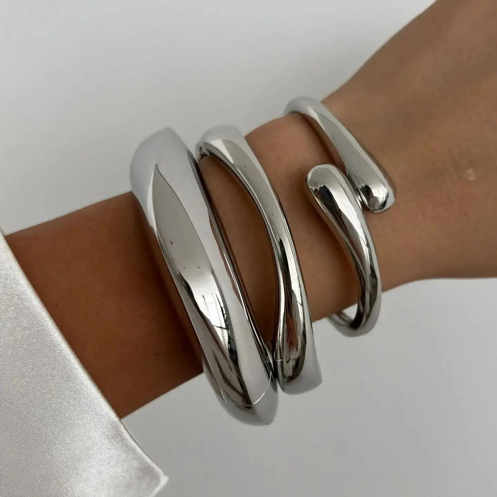 Elegant Fluid Cuff Bracelet – Open Statement Design-bracelet-Golden Flow Cuff-