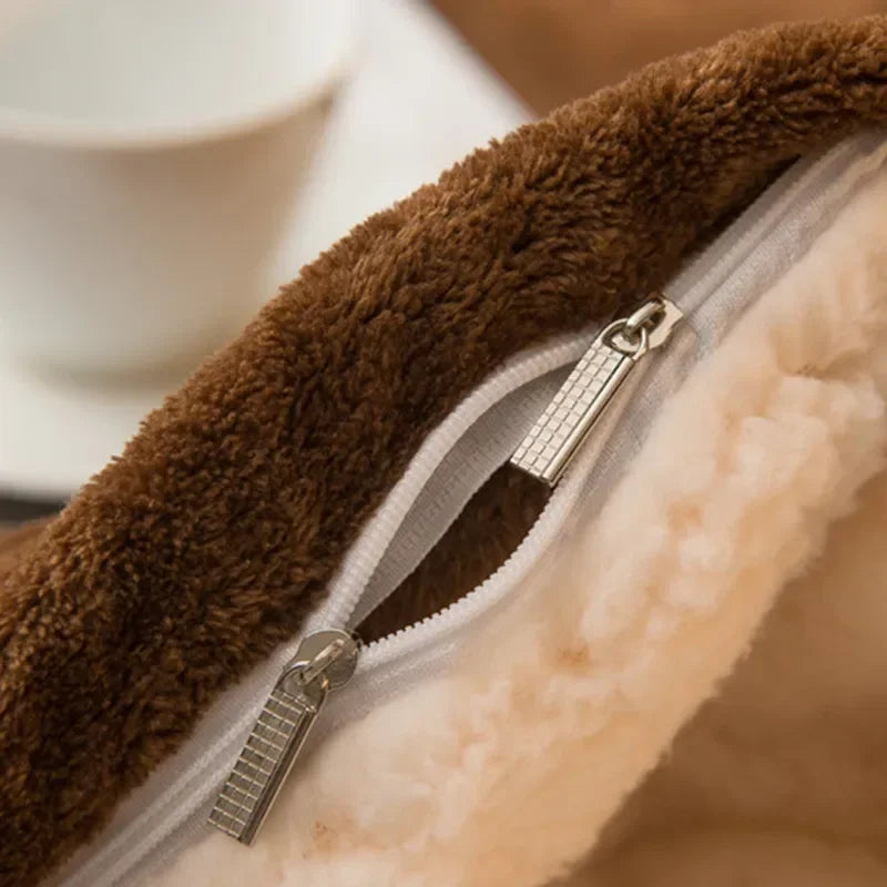 Double-sided flannel and fleece throw, brown fleece edge with zipper detail