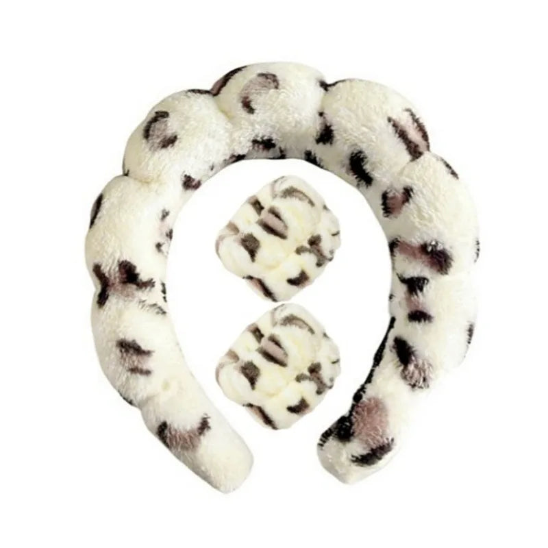 Dalmatian-style plush spa headband with two matching patterned wrist towels