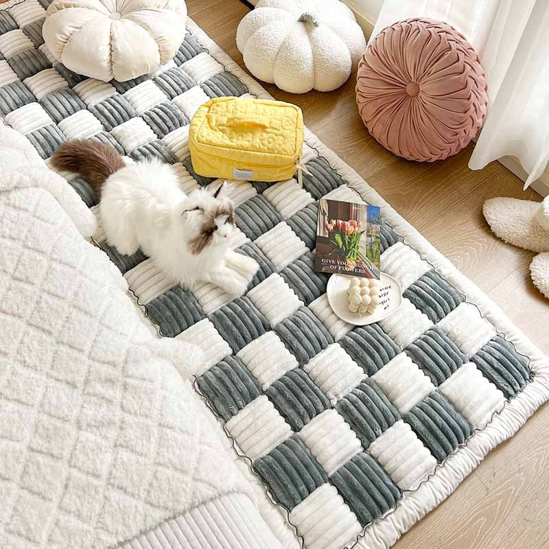 Chenille pet blanket couch cover with gray-and-white striped quilted surface