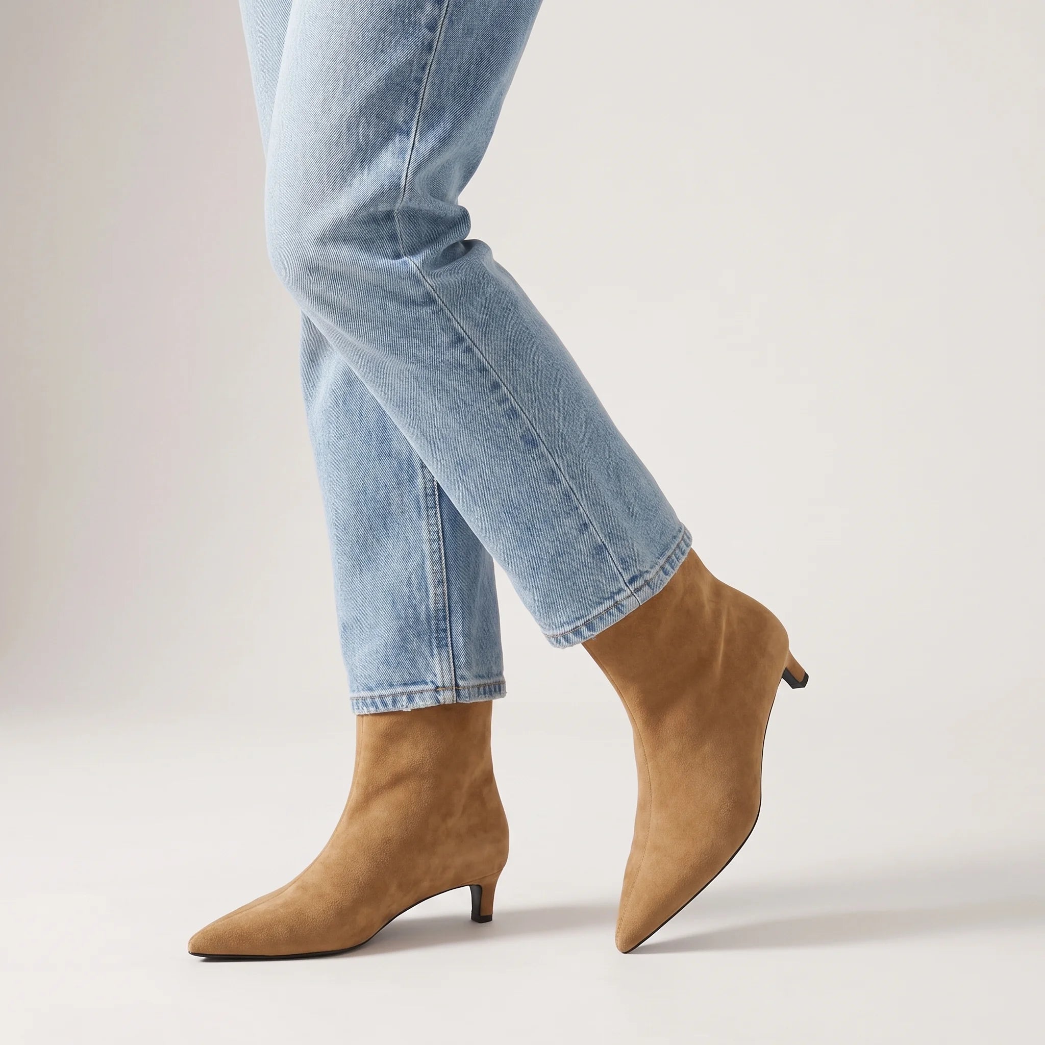 Veloura | Pointed Toe Ankle Boots Women Low Heel Vintage Fit-Women's Heeled Boots-Khaki-4-Camoufit