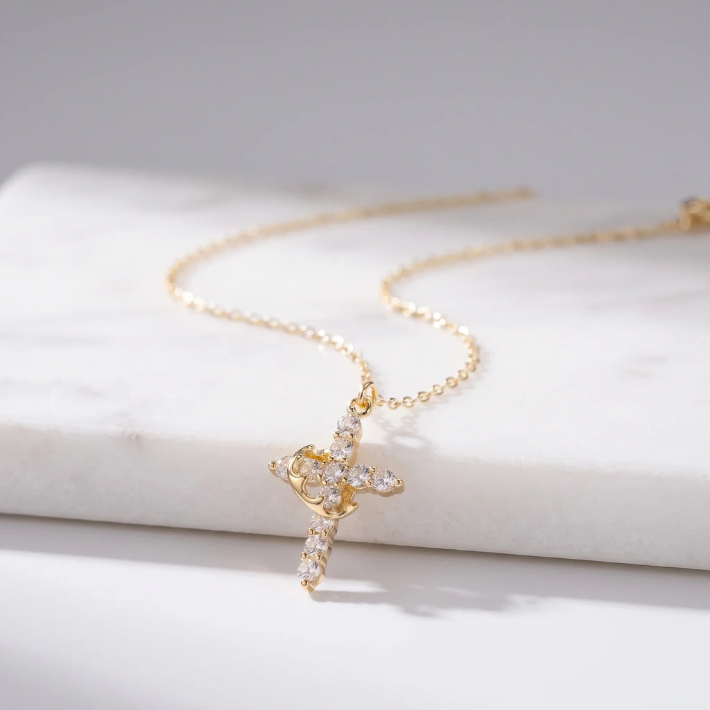 Naïra | Cross Pendant Necklace for Women - Crystal Crown Faith Delicate Elegant Fit-Necklaces-Gold-Camoufit