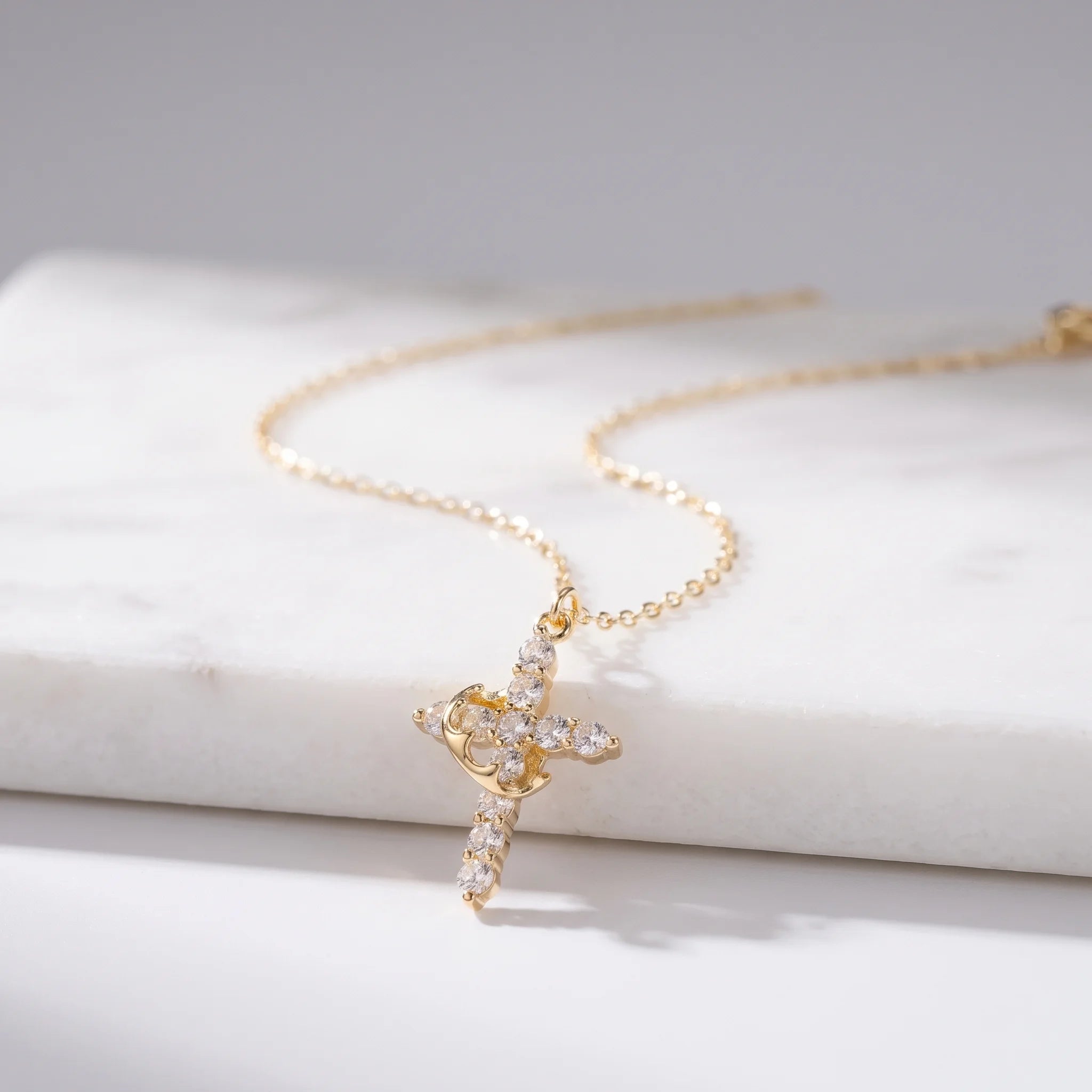 Naïra | Cross Pendant Necklace for Women - Crystal Crown Faith Delicate Elegant Fit-Necklaces-Gold-Camoufit