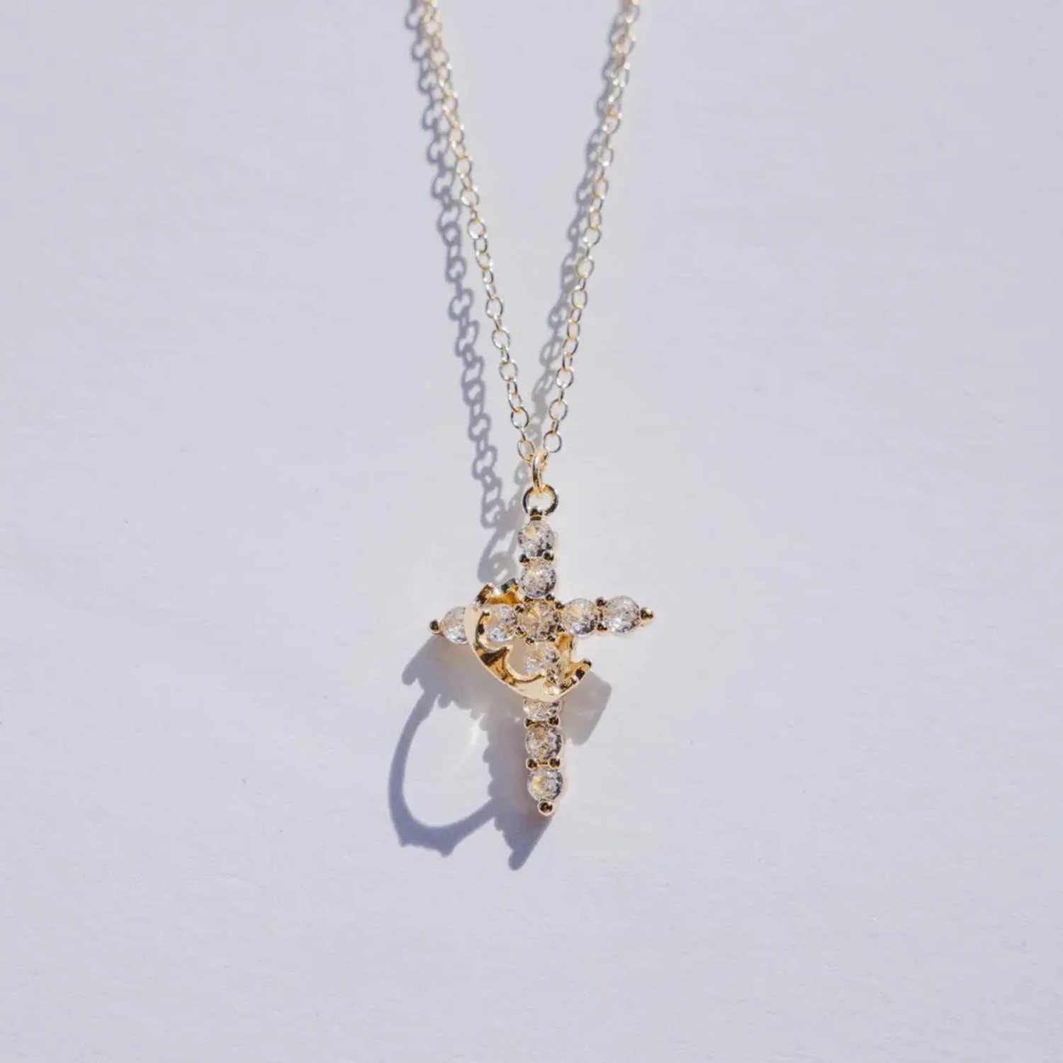 Naïra | Cross Pendant Necklace for Women - Crystal Crown Faith Delicate Elegant Fit-Necklaces-Gold-Camoufit