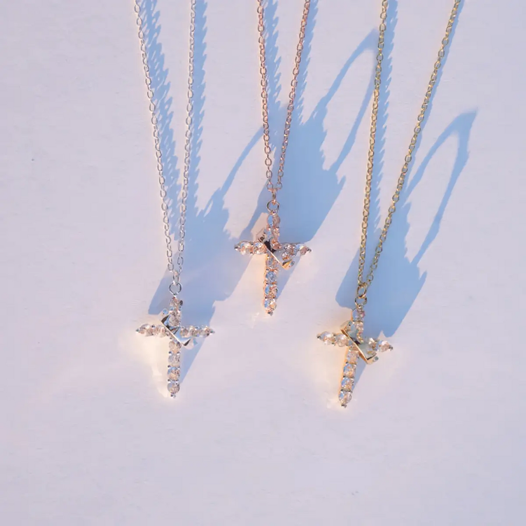 Naïra | Cross Pendant Necklace for Women - Crystal Crown Faith Delicate Elegant Fit-Necklaces-Gold-Camoufit