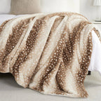 Cozy Wild Fur Blanket with Deer Motif – Reversible Plush Comfort